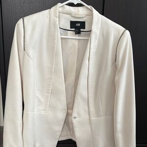 H&M Women's Classic Cream Blazer